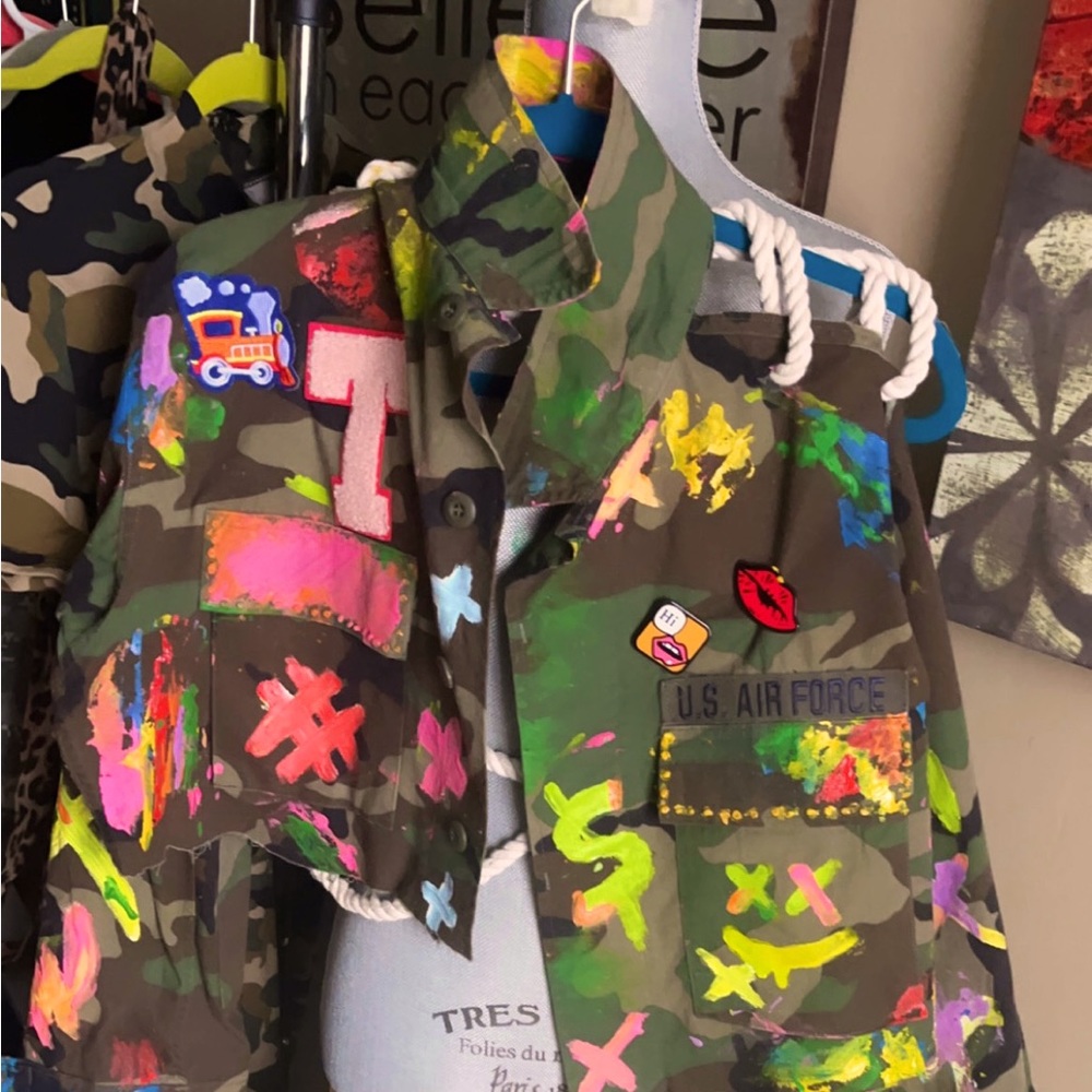CROPPED CAMO JACKET